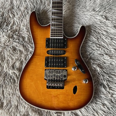 High-Quality Sunburst ST Electric Guitar Right-Handed Solid Body 6String 24Fret