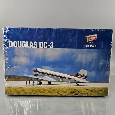 Walthers Cornerstone HO Douglas DC-3 Aircraft Model Kit Plane 1/87 Scale OPEN