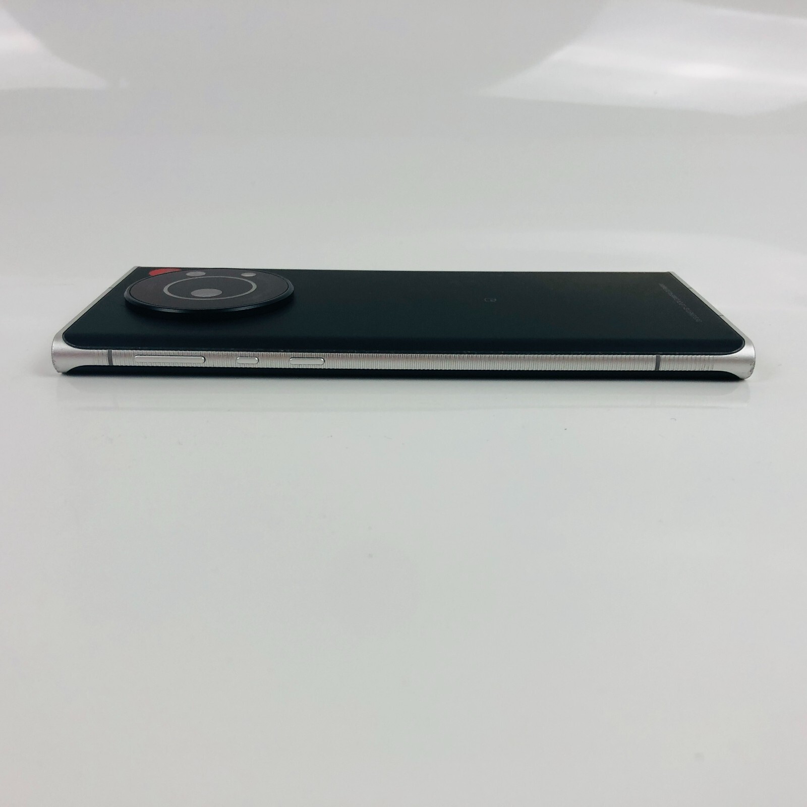 Leica Leitz Phone 1 LP-01 Softbank Sharp 256GB Black Silver