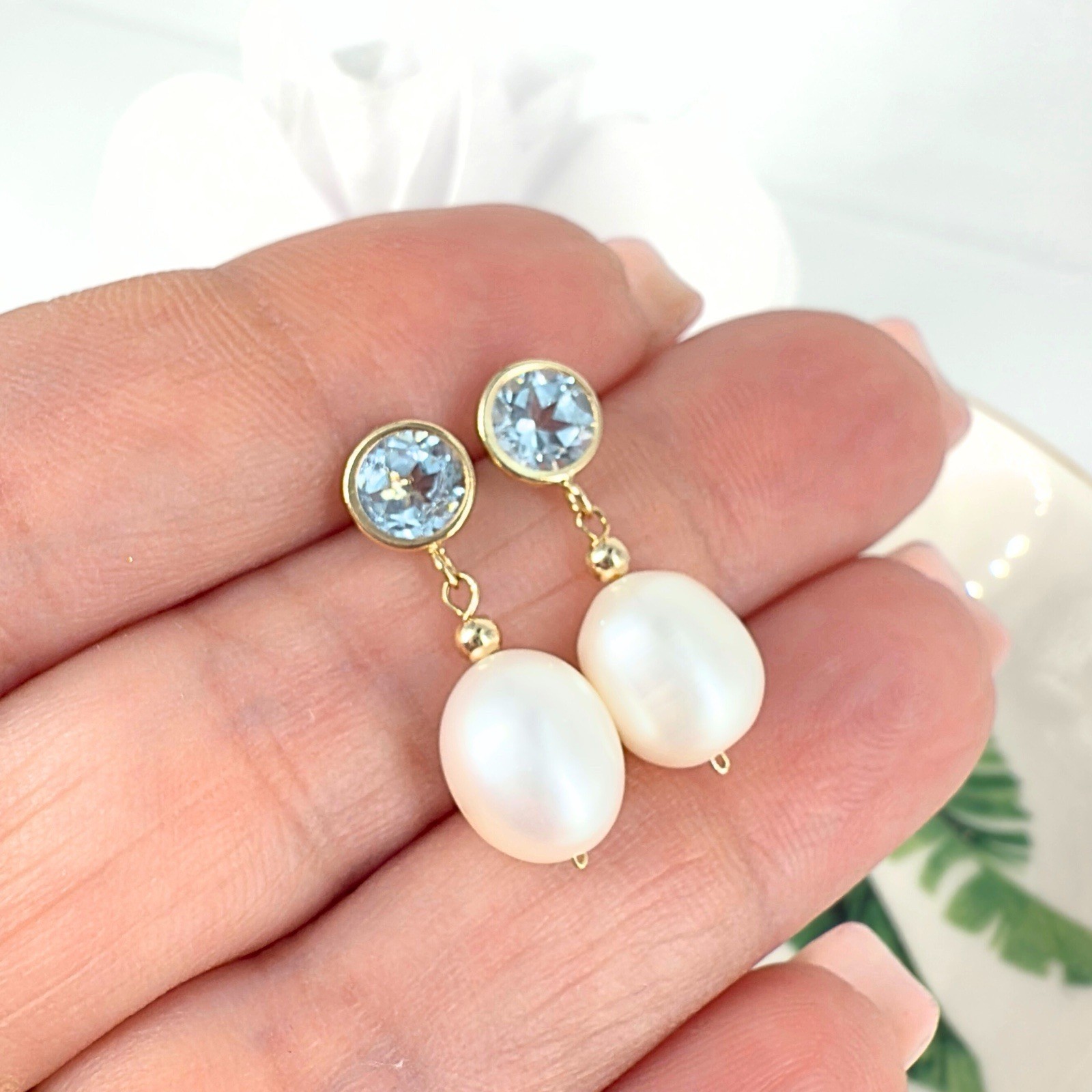 14k Yellow Gold Sky Blue Topaz & Genuine Cultured Pearl Dangle/Drop Earrings - Picture 1 of 8