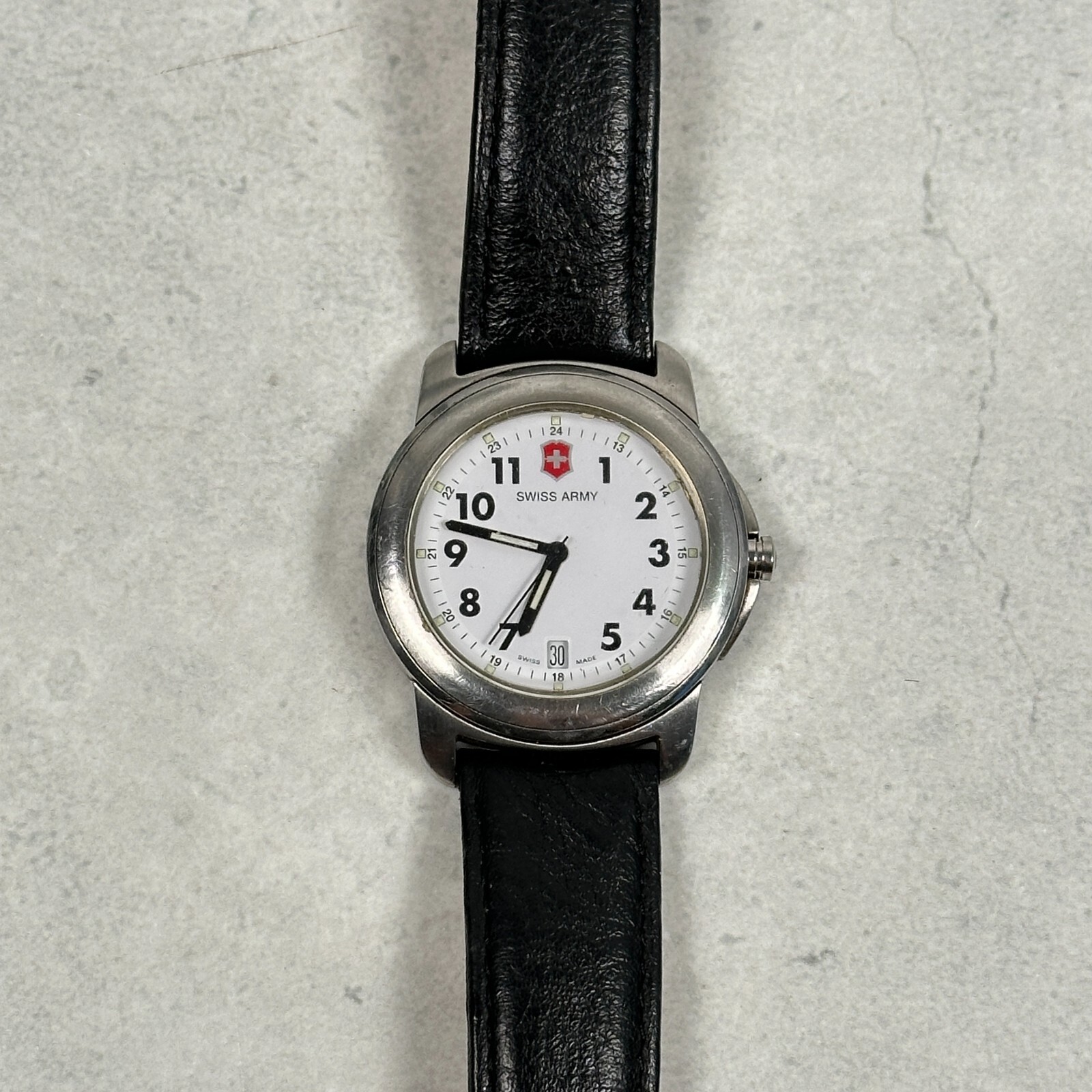Victorinox Swiss Army Watch Mens 38mm Swiss Made 24548 Date Victorinox Swiss Army Watch Mens 38mm Swiss Made 24548 Date