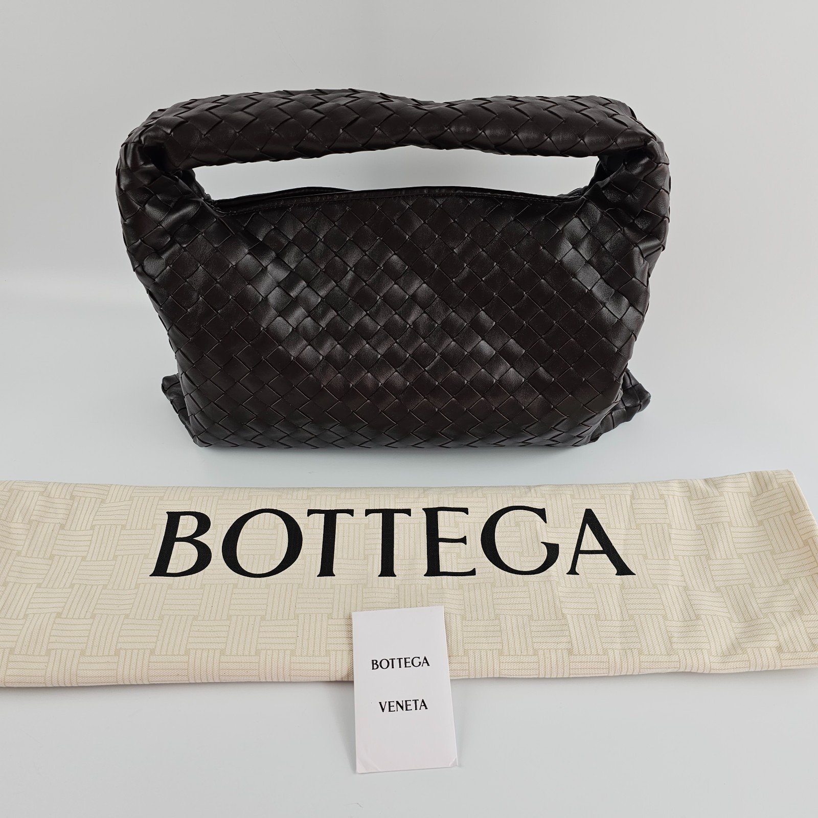 【関税送料込】BOTTEGA VENETA Dustbag Fondant フォンデンテダストバッグ| Bottega Veneta® 日本