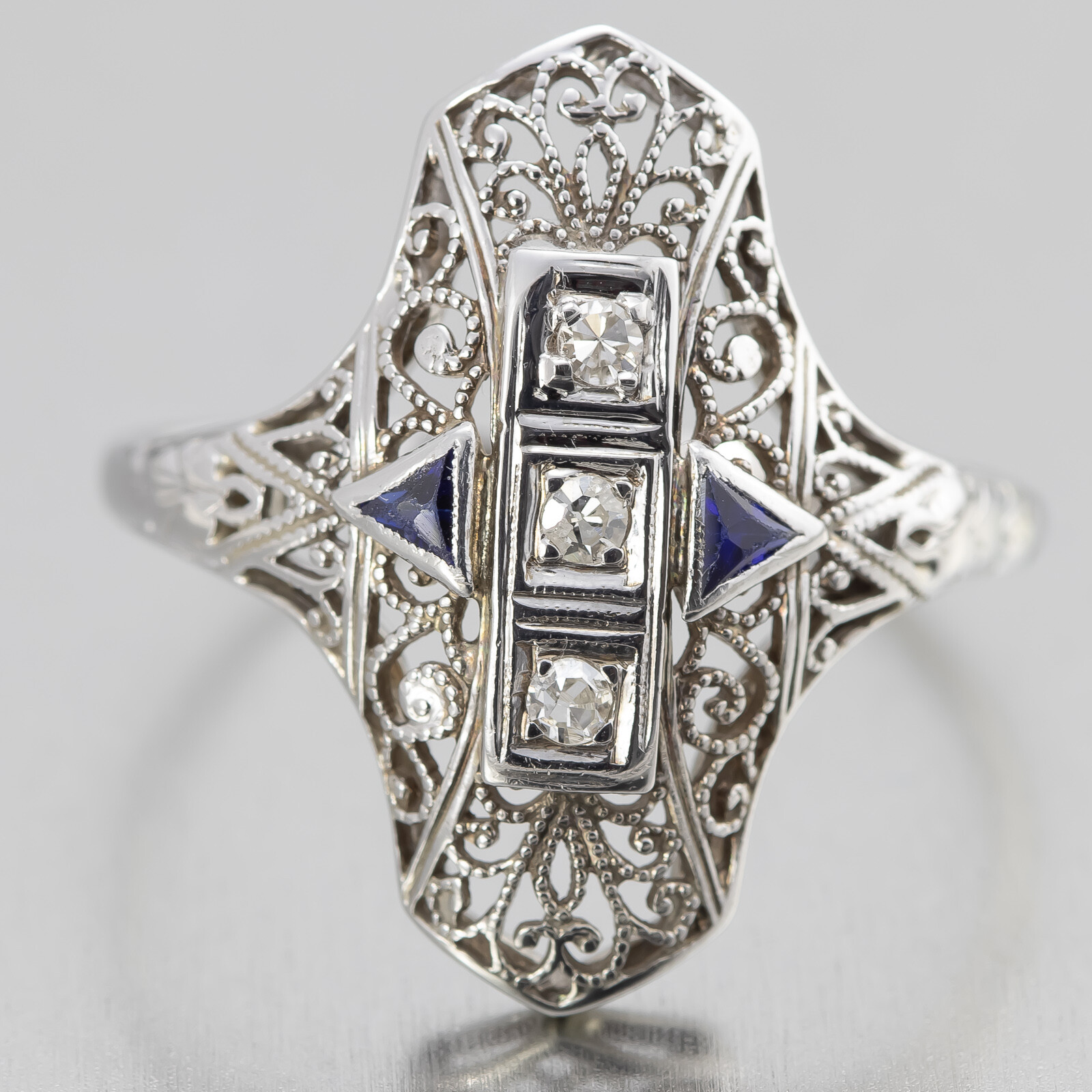 1930s Antique Art Deco 14k Diamond / Sapphire Filigree Shield Ring - Size 8.25