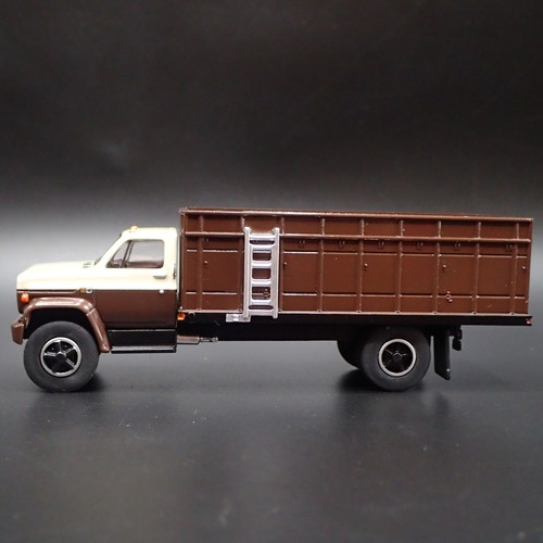 1981 81 CHEVY CHEVROLET C70 GRAIN TRUCK 1:64 SCALE COLLECTIBLE DIECAST MODEL CAR 1981 81 CHEVY CHEVROLET C70 GRAIN TRUCK 1:64 SCALE COLLECTIBLE DIECAST MODEL CAR