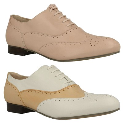 clarks ladies flat lace up shoes