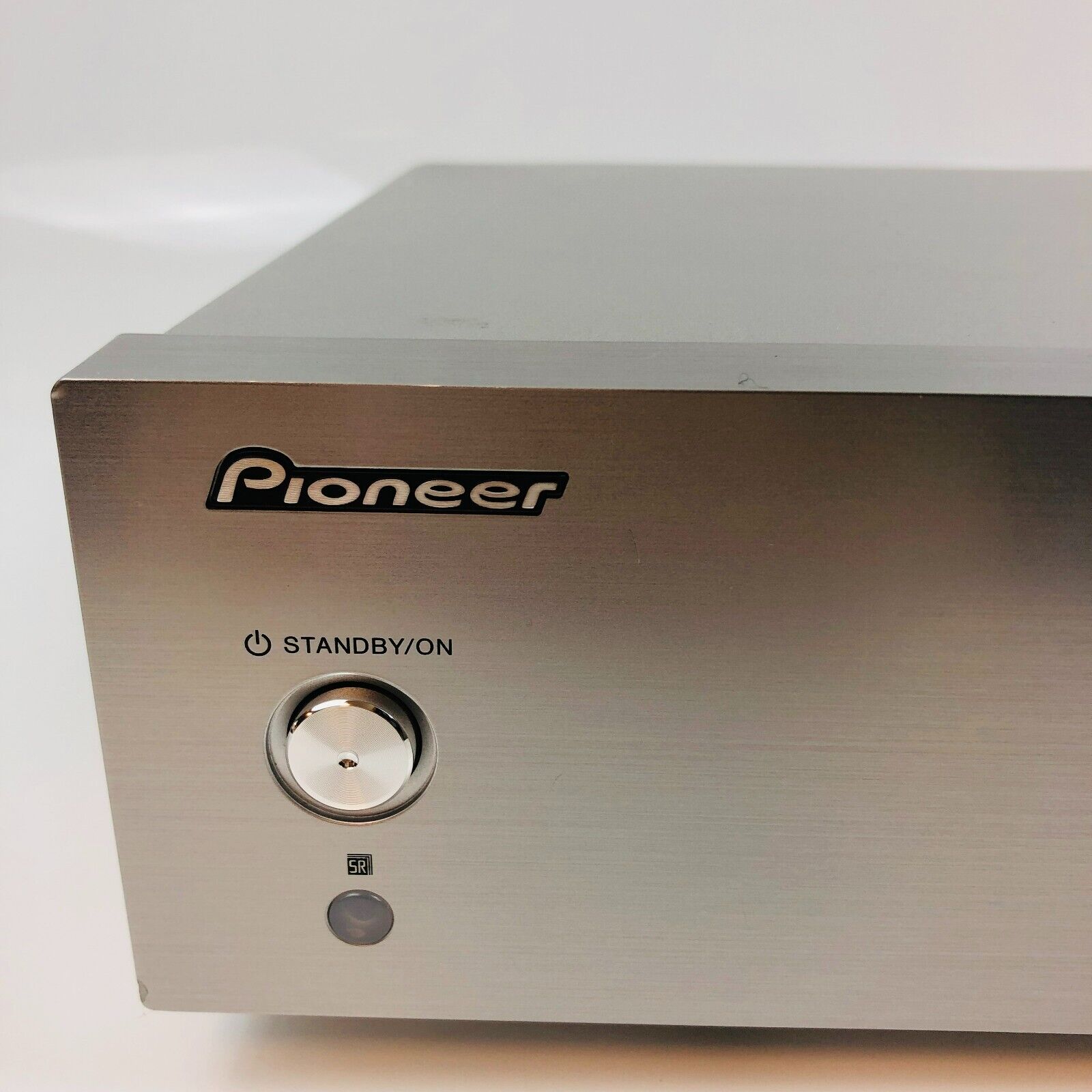 Pioneer PD-10AE CD Player SACD High Quality Audio Operation Pioneer PD-10AE CD Player SACD High Quality Audio Operation