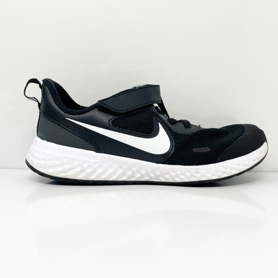 Nike Boys Revolution 5 BQ5672-003 Черные кроссовки для бега Размер 3Y, Черный, Revolution 5