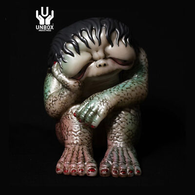 Unbox Lovely Monster Sitting Version Hideshi Hino Designer