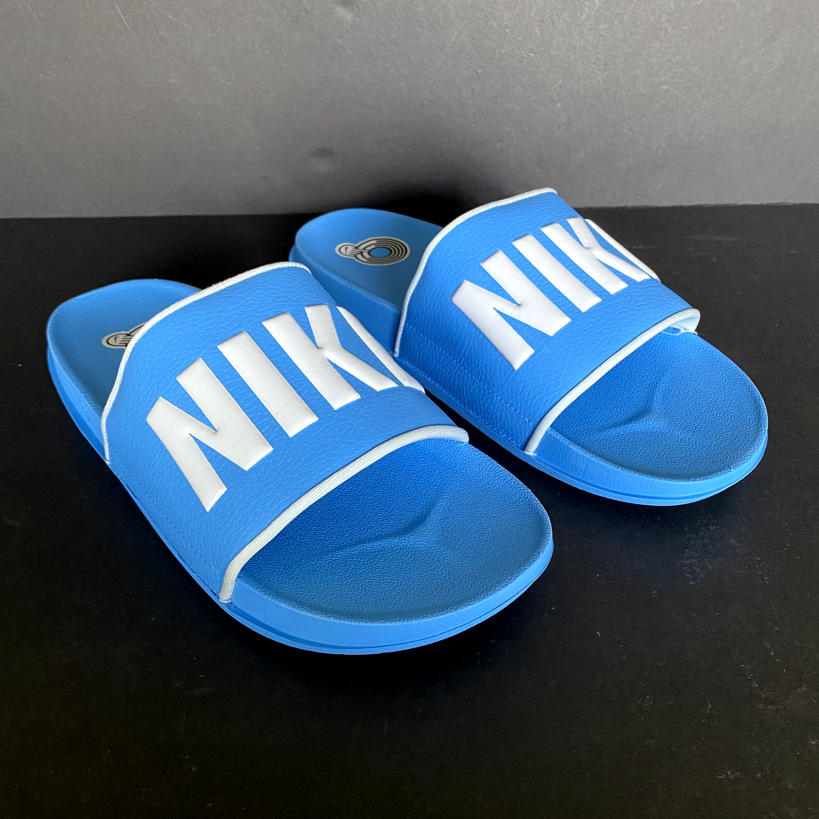 Kobe Offcourt Slides 'Hyper Royal' (IF2870-400) Release Date