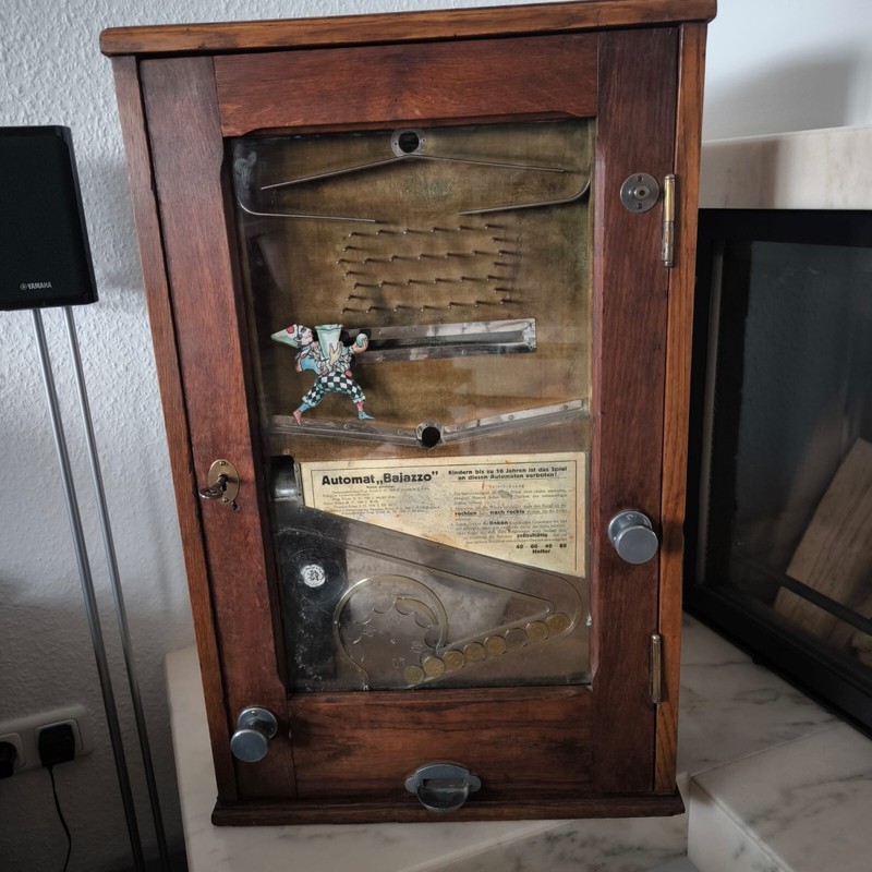 Antiker Spielautomat Bajazzo 