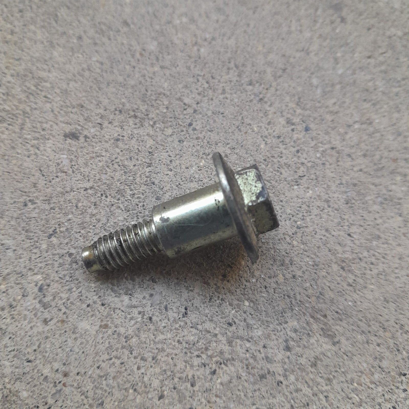 NISSAN INFINITI Valve Rocker Cover Bolt 13224-AL601 VQ35DE
