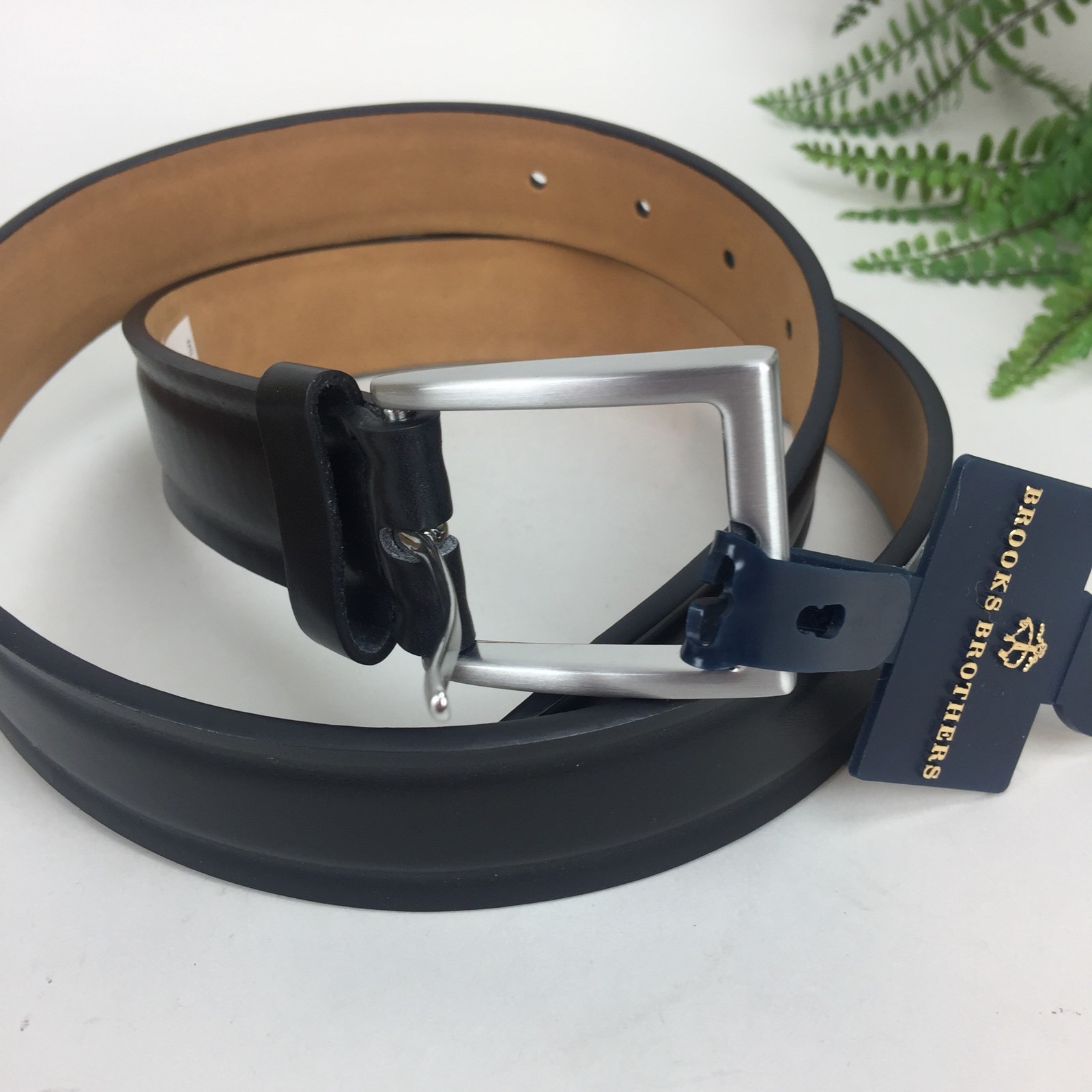 Brooks Brothers Mens Leather Belt size 34 Black Silver Buckle New