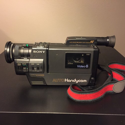 a*i様 動作品　SONYvideoHi8ビデオカメラHandycam　CCD- 楽天市場】【中古】SONY ソニー CCD-TRV92 ハイエイトビデオ