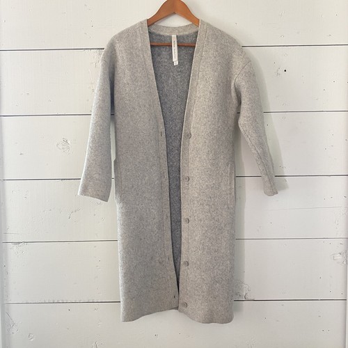 日本未販売 Babaton, Aritzia 100%ウールコート 日本未販売 Babaton, Aritzia 100%ウールコート