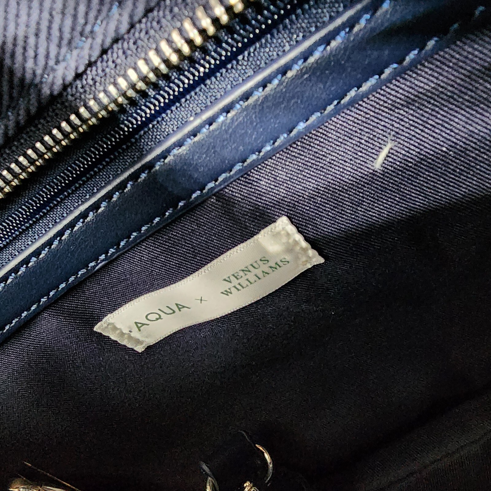 AQUA x Venus Williams Tote Bag Women's Blue Rainbow Removable Strap Zip Closure - Picture 13 of 16