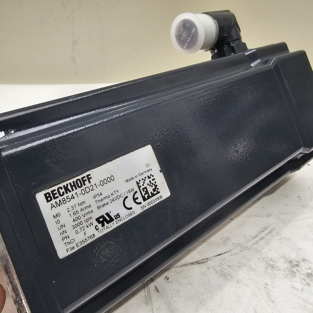 Beckhoff AM8541-0D21-0000 3000rpm 0.72kW Servo Motor  — 3