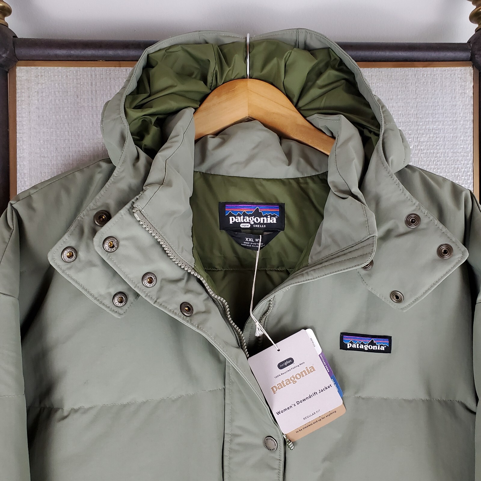 Pre-owned Patagonia $329 Womens Size 2xl 600 Down Full Zip Jacket Hooded Green Hooded