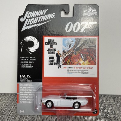 Johnny Lightning 1:64 1967 White Toyota 2000 GT James Bond Diecast Model