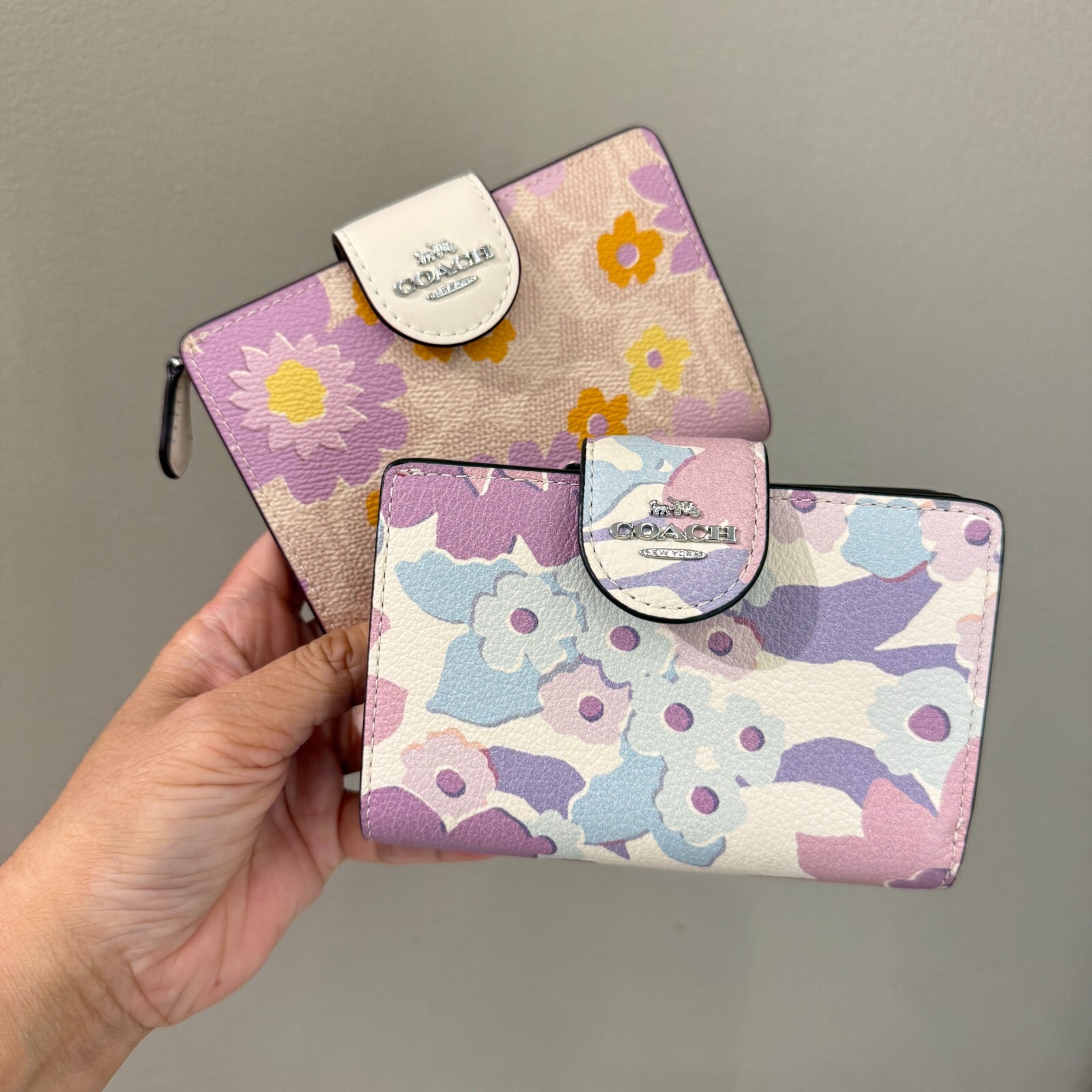 日本未入荷 Coach Medium Corner Zip Wallet 財布 花柄 Coach Medium Corner Zip Wallet With Floral Print | Brixton Baker