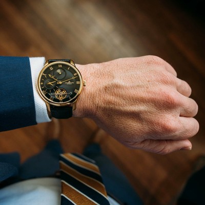 Pre-owned Archetype Dorian Automatic Gold Black