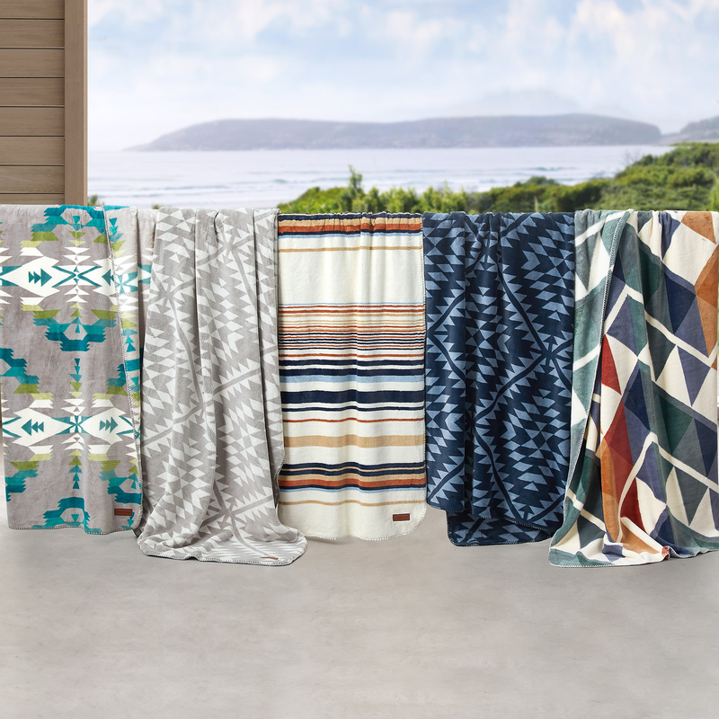 Pendleton Plush Throw (A) [Select Color] 50 in. x 70 in. (12