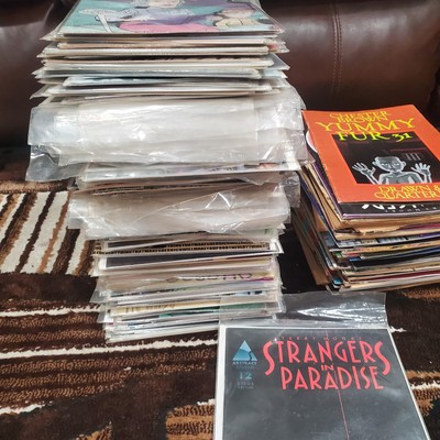 LOT OF 200+ Comics Books  140 New 65 Used  Take A Look 