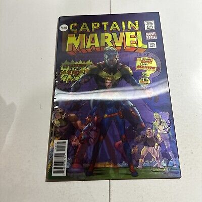 Captain Marvel #125 Lenticular Variant Incredible Hulk #1 Homage 2017 7.0