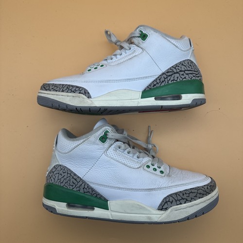 Air Jordan 3 10.5 US ブラック/グリーン Size 10.5 - Jordan 3 Retro Mid Pine Green 2021 - Never Been