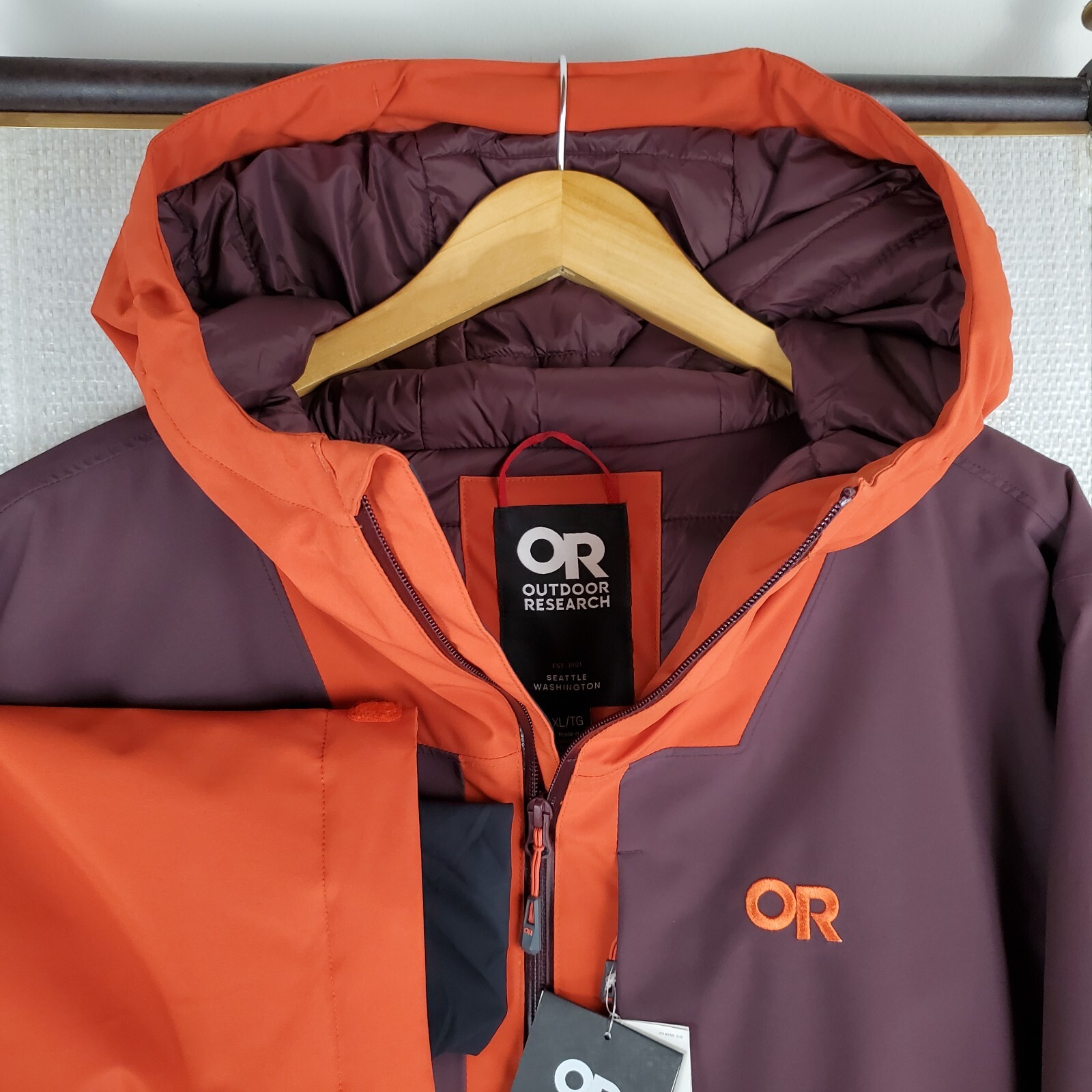 Pre-owned Outdoor Research $299  Size Xl Mens Insulated Waterproof Hooded Jacket Coat In Orange