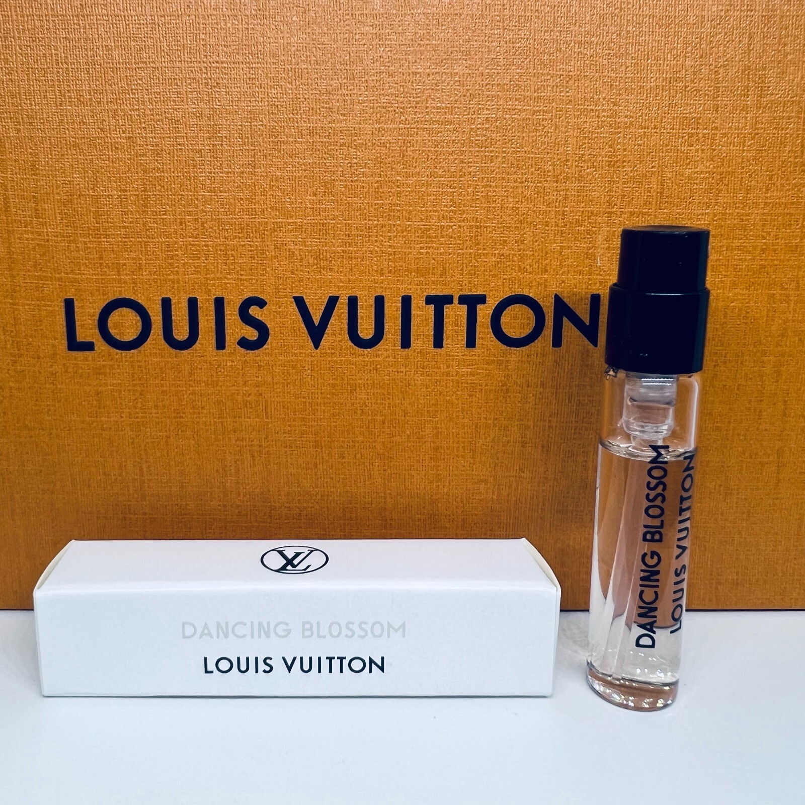 Louis Vuitton Dancing Blossom Extrait De Parfum Sample Spray Louis Vuitton Dancing Blossom Extrait De Parfum Sample Spray