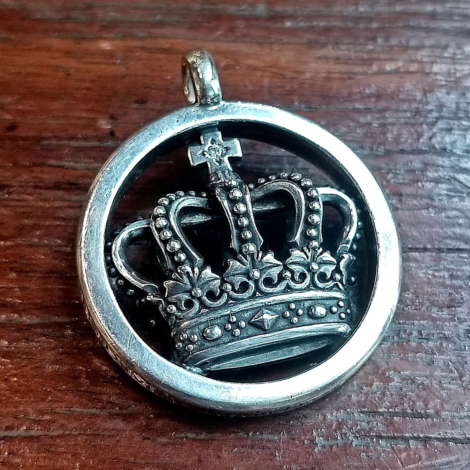 Justin Davis Crown Shield Pendant Top | eBay Justin Davis Shinld