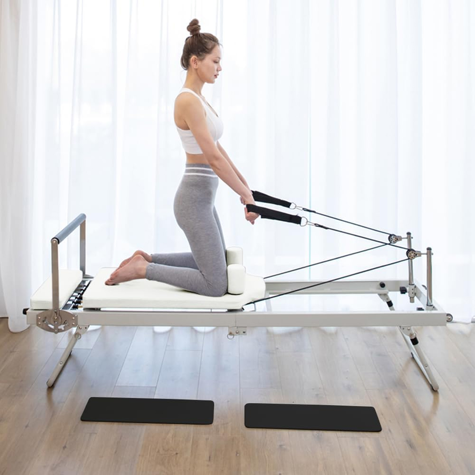 スポーツ・フィットネス Reformer Workout on the Studio Reformer スポーツ・フィットネス Reformer Workout on the Studio