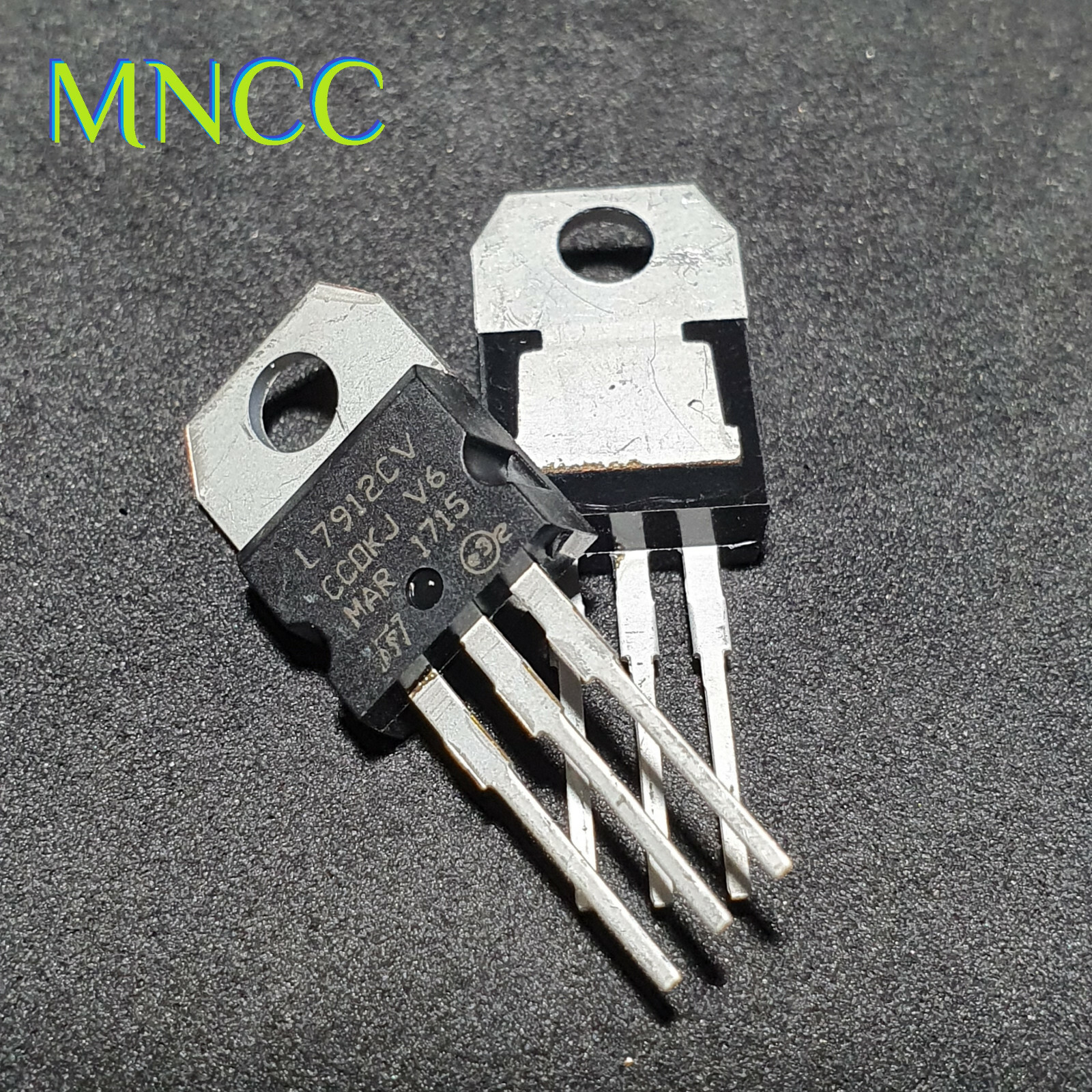 L7912CV Negative 12V - 1.5A L7912C ST Fixed -12V Voltage Regulator TO-220
