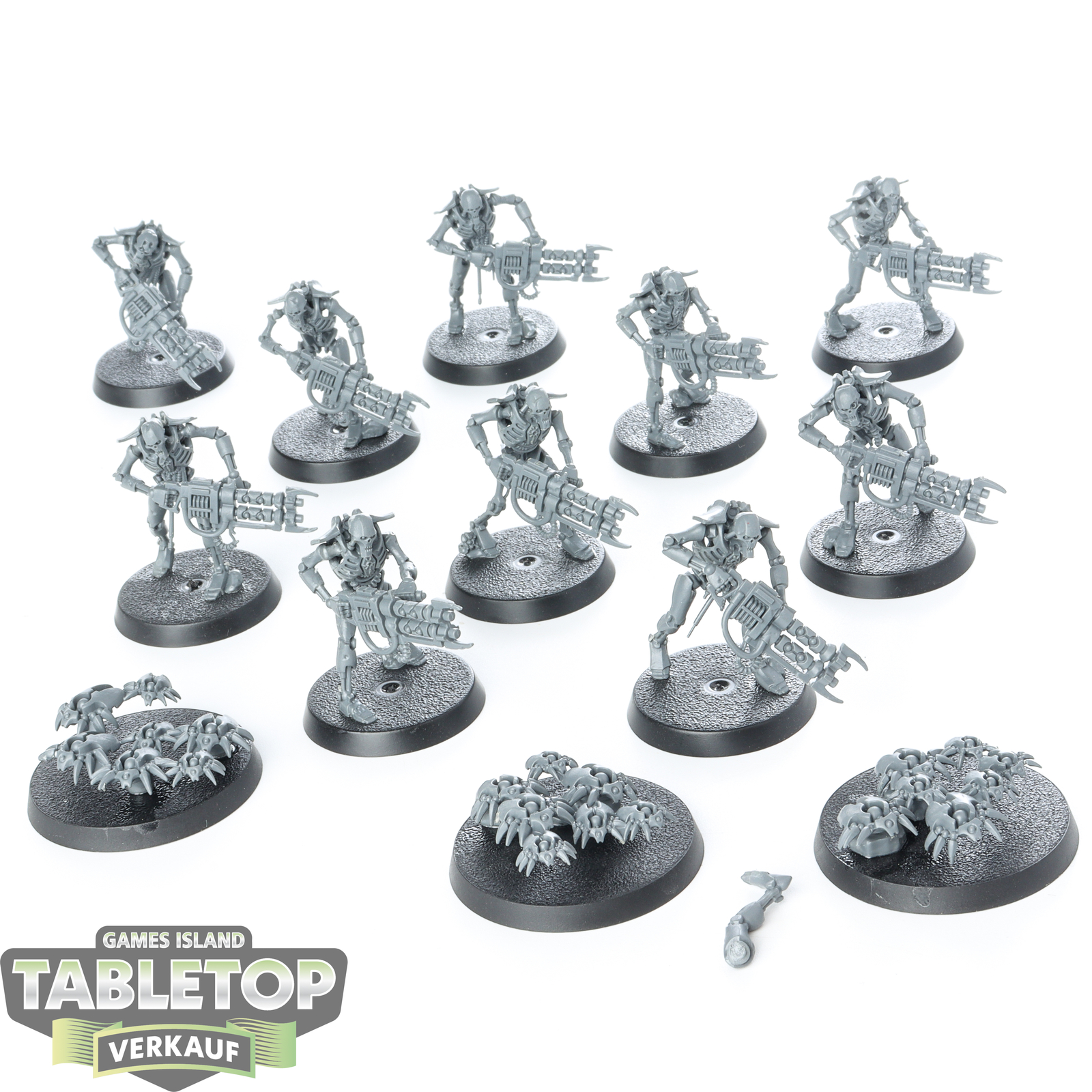 Necrons - 10 Necron Warriors & 3 Scarab Swarms - unbemalt