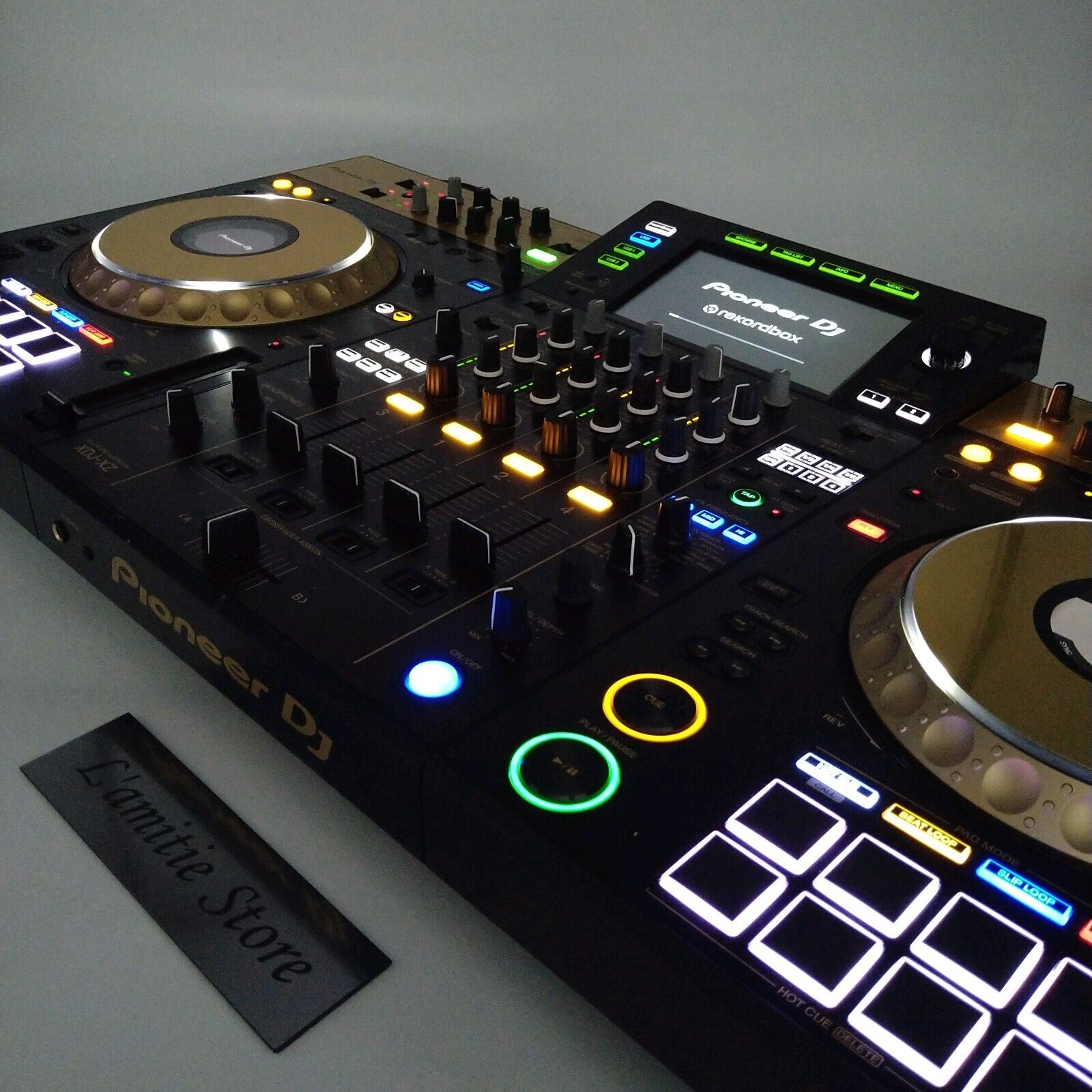 Pioneer XDJ-XZ Limited Gold All-in-One DJ System Standalone Pioneer XDJ-XZ Limited Gold All-in-One DJ System Standalone