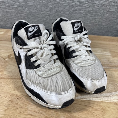 Size 10 - Nike Air Max 90 Panda Used Sneakers Shoes. Black Size 10 - Nike Air Max 90 Panda Used Sneakers Shoes. Black