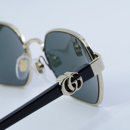 Pre-owned Gucci Gg1593s 001 Endura Gold/grey 56-18-140 Sunglasses Authentic In Gray