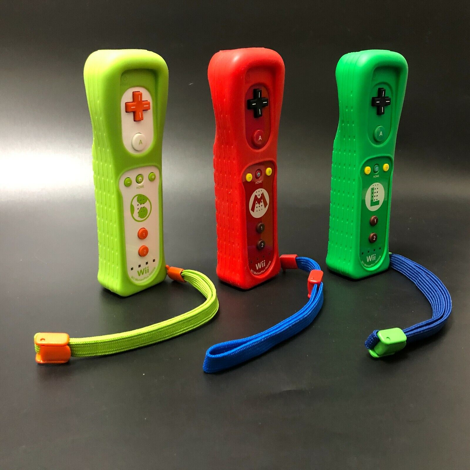 Lot 3 Nintendo Wii Plus Multimedia Remote controller Mario