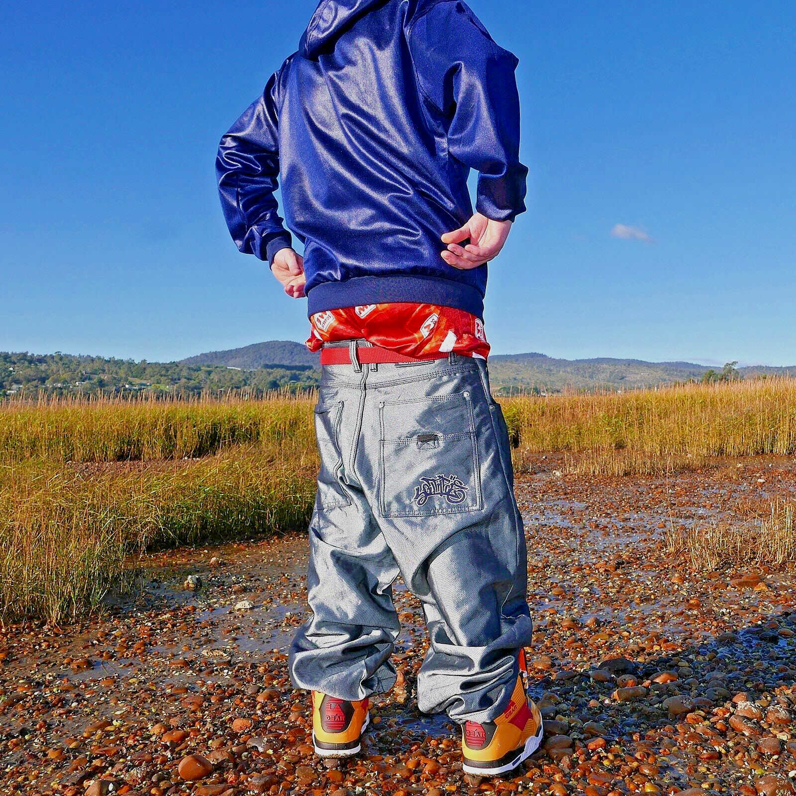 ☆—Southpole—Graffiti—Glanz—Shiny—Baggy—Jeans—Silver—Silber