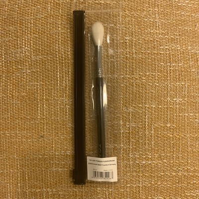 ZOEVA Cosmetics 134 Powder Eyeshadow & Highlighter Makeup Brush BRAND NEW