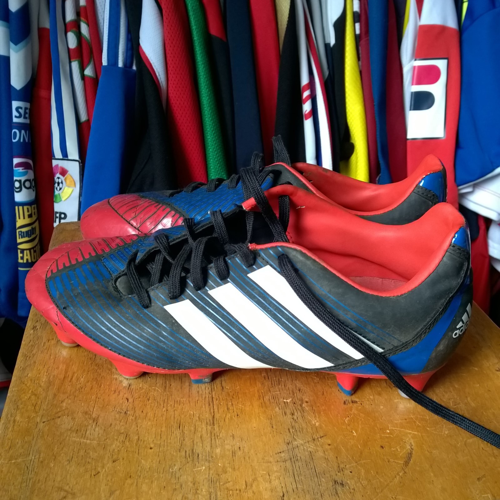adidas incurza blue red