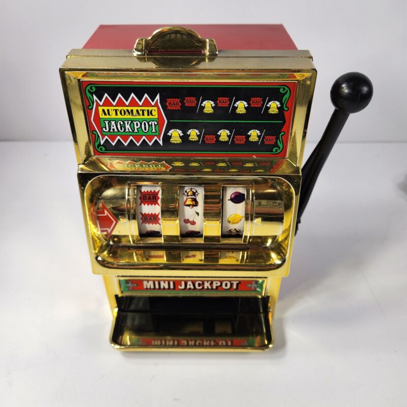 Vintage Waco Golden Jackpot Automatic Mini Machine Tabletop Play Toy