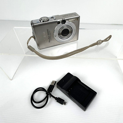 Canon PowerShot Digital ELPH SD600 / Digital IXUS 60 6.0MP Digital Camera