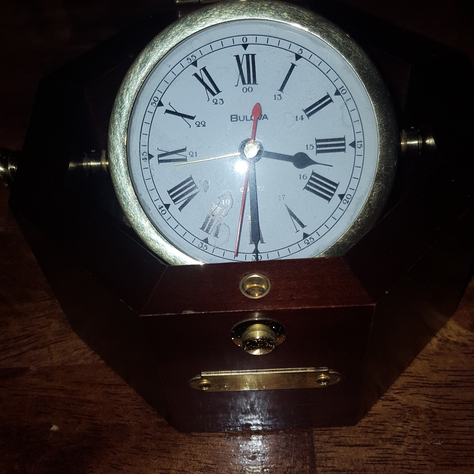 Bulova B7910 Quartermaster Maritime Clock Table Desk Quartz Japanese Movement