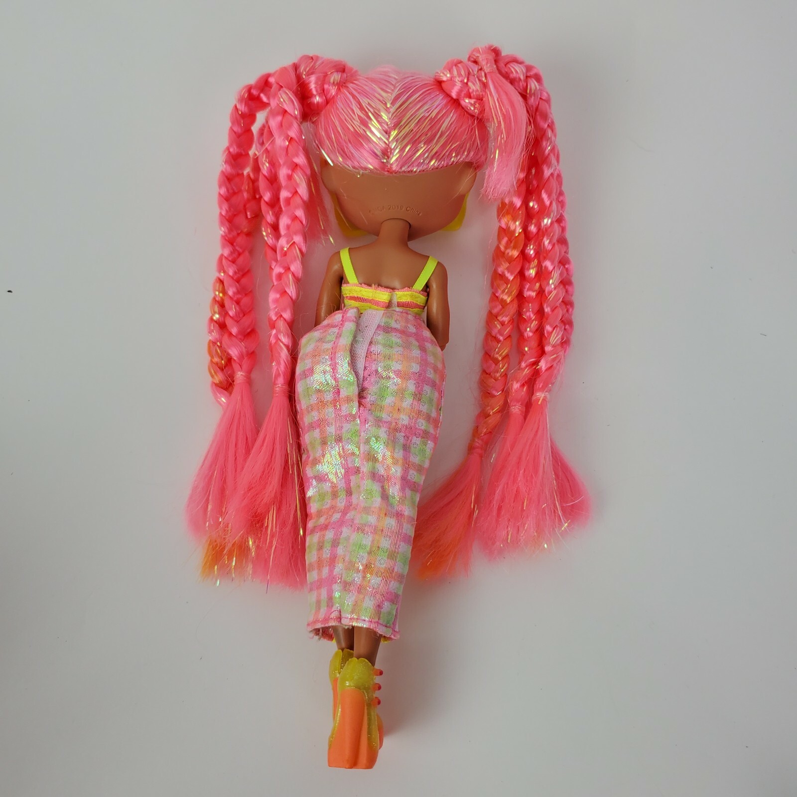 LOL Surprise OMG Fashion Swag Doll Pink Braids Neonlicious Series