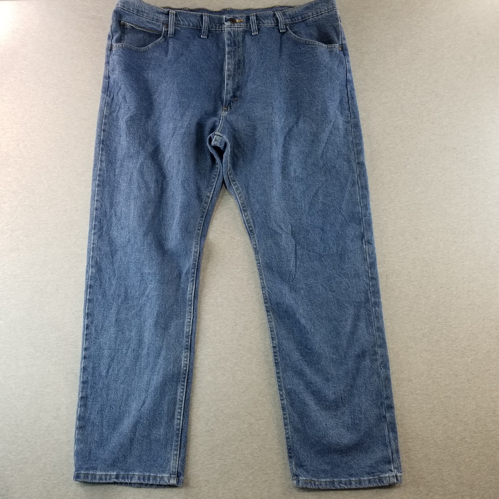 Wrangler Jeans Men's Sz 44x32 VTG 99% Cotton Med Wash Normcore Workcore Durable
