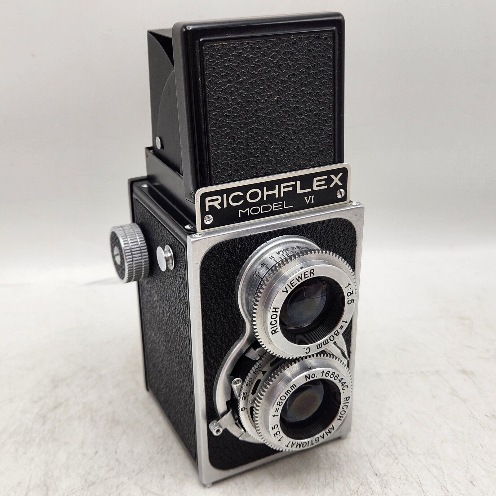 Vintage Ricoh Ricohflex Model VI 6x6 Film TLR Camera - 80mm Vintage Ricoh Ricohflex Model VI 6x6 Film TLR Camera - 80mm