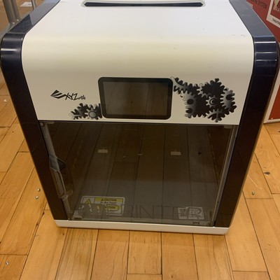 XYZ printing Da Vinci 1.1 Plus 3D Printer