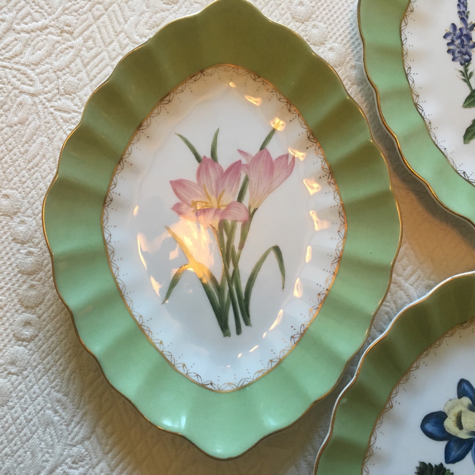 Andrea by Sadek Decorative Floral Flowered Plates