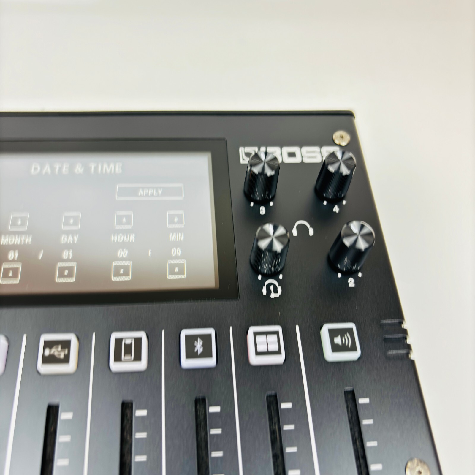 BOSS Gigcaster 8 GCS-8 Audio Streaming Mixer 8-Channel